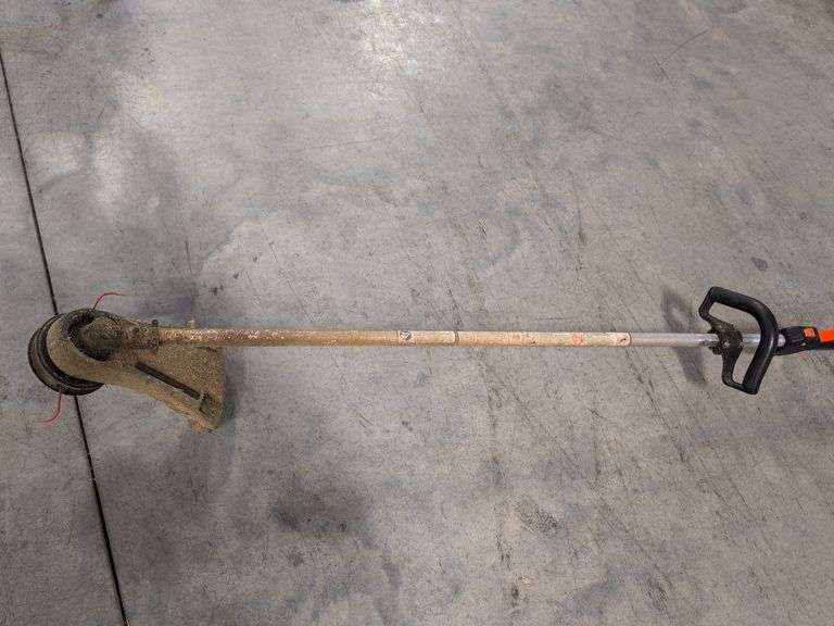 Echo SRM-210 weed eater - works