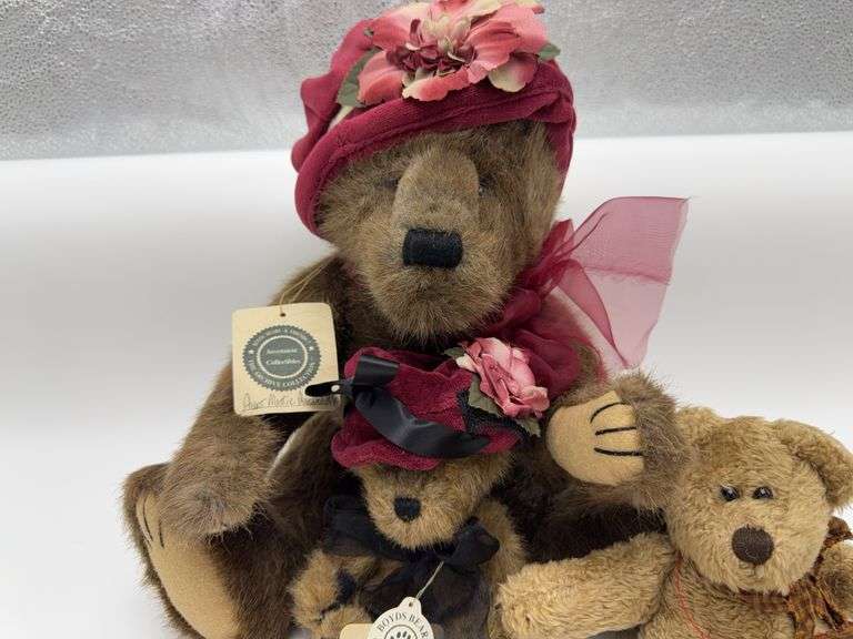 3 Sweet Boyds Bears