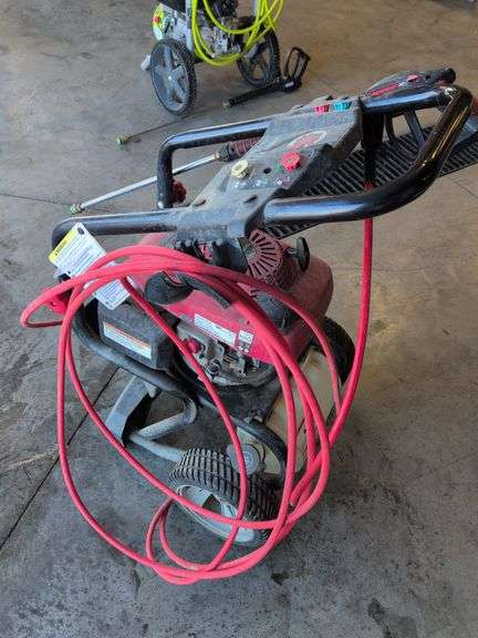 Troy-Bilt 3000 PSI gas powered pressure washer - works