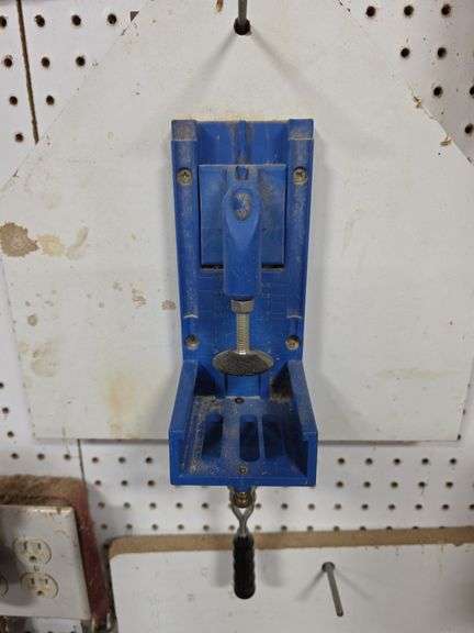Pocket hole jig