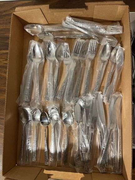 Northland and Stanley Roberts utensils - silver color