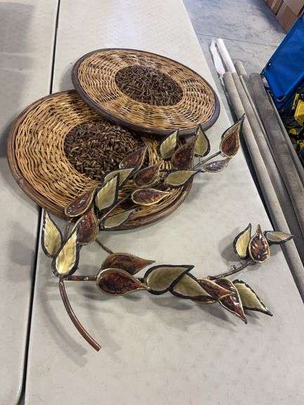 (2) decorative wicker pieces and metal leaves