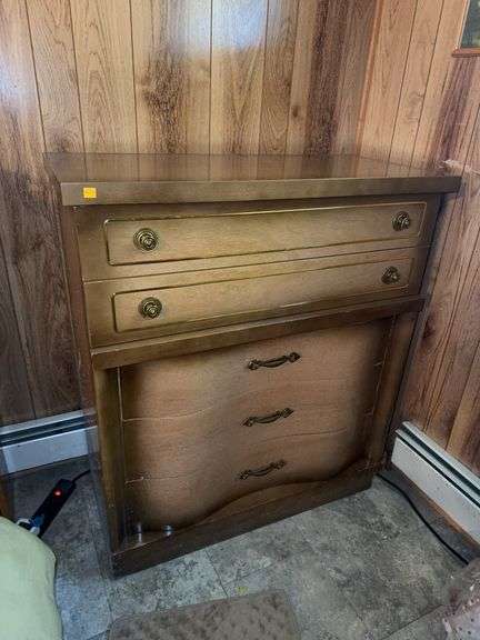 Vintage 5 Drawer Wooden Dresser