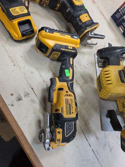 Dewalt Tool Set 20vmax Lithium Batteries