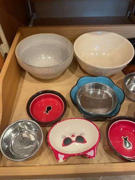 (2) ceramic bowls & cat dishes