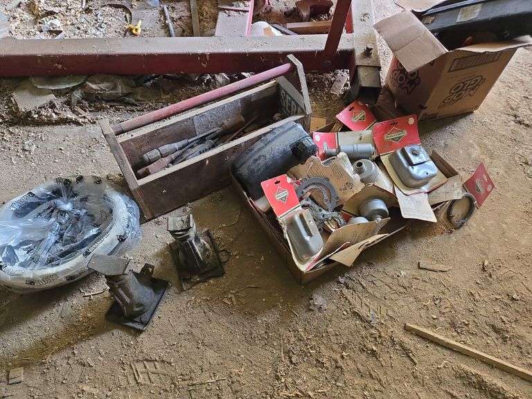 Misc Briggs & Stratton parts & misc