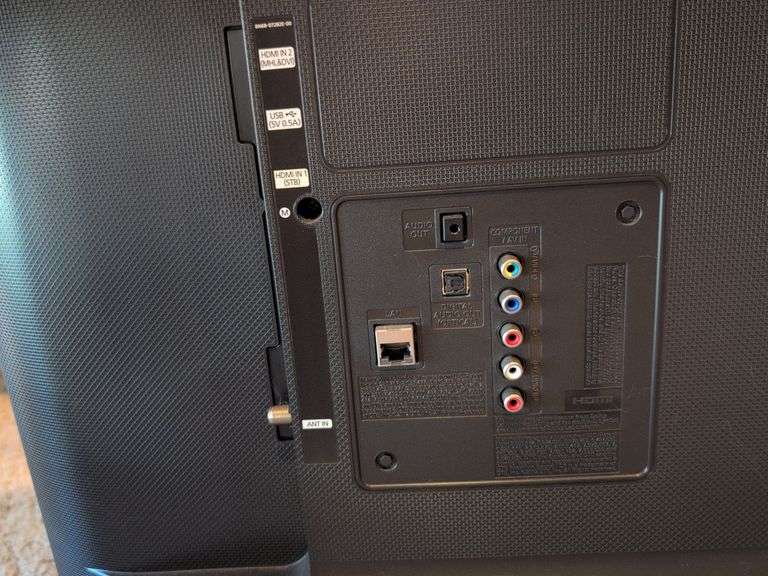 42" Samsung flat screen TV - missing remote