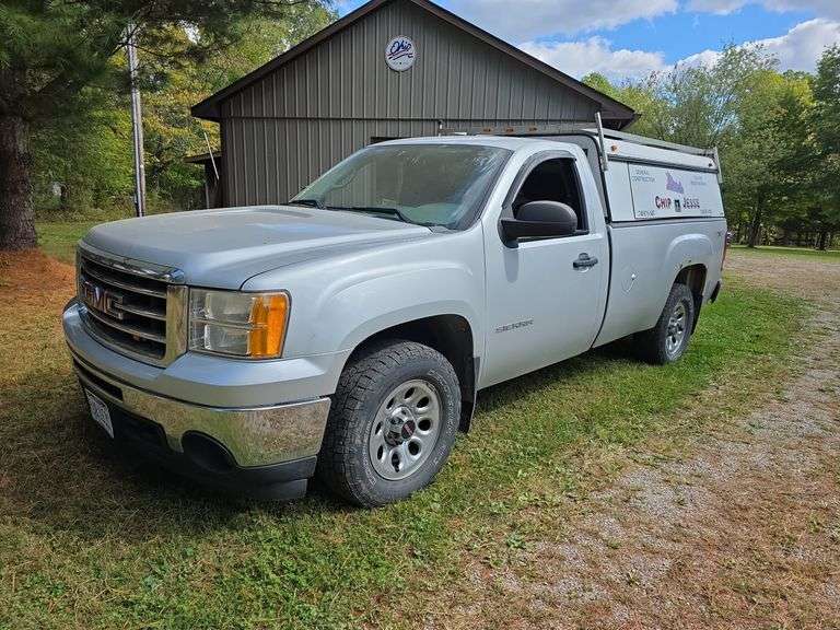 2012 GMC Sierra 1500 4x4 w/ toolbox cap. Runs good. Has a weak battery.