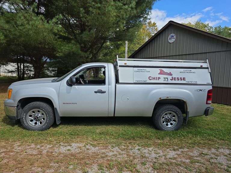 2012 GMC Sierra 1500 4x4 w/ toolbox cap. Runs good. Has a weak battery.