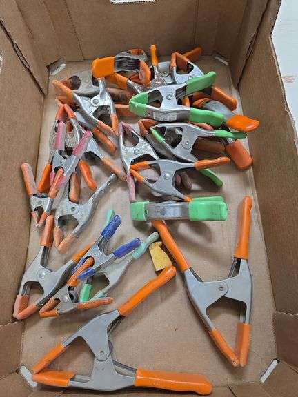 Assortment of Spring Hand Clamps