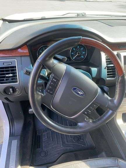 2010 Silver AWD Ford Flex