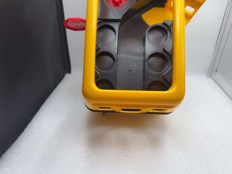 1991 Fisher Price Little People Big Yellow School Bus with 8 People