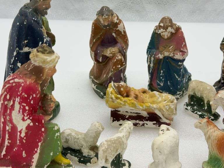 Vintage Chalk Nativity