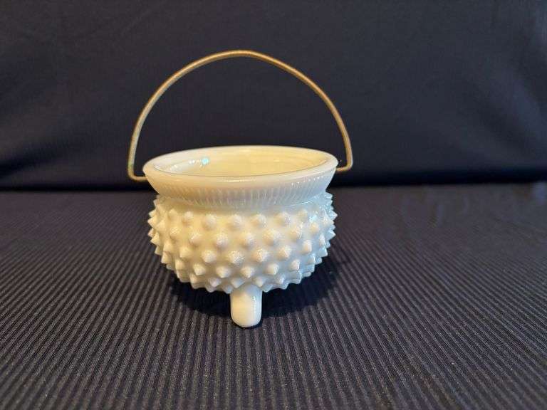 Fenton Hobnail milk glass Kettle