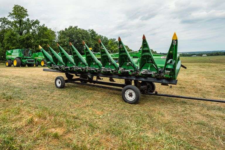 2023 JOHN DEERE C8F CORN HEAD