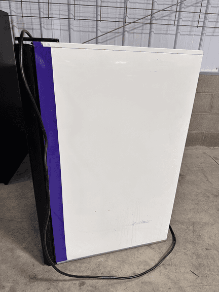 Black Countertop Display Refrigerator with Swing Door - 7 Cu. Ft. Works