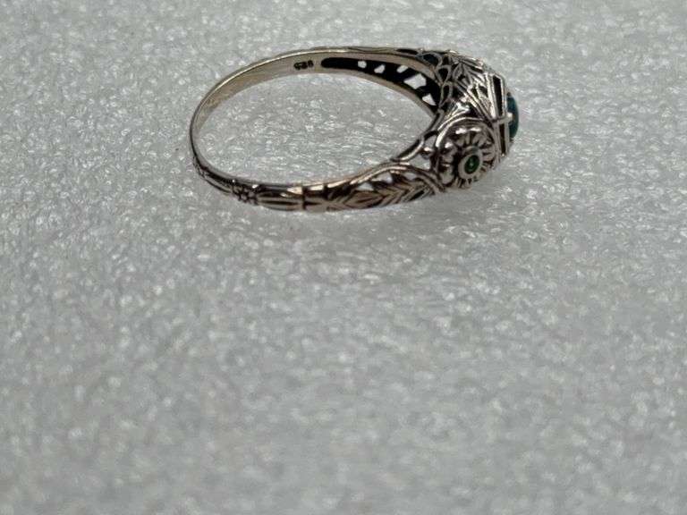 Gemstone Size 8 925