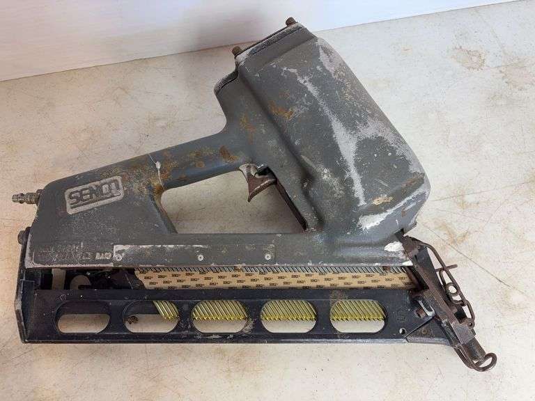 Senco nail gun and framing nails