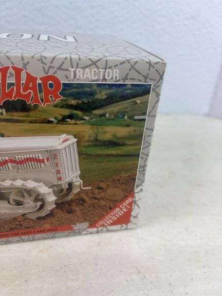 Caterpillar 1926 2-Ton Tractor 1/16 Scale