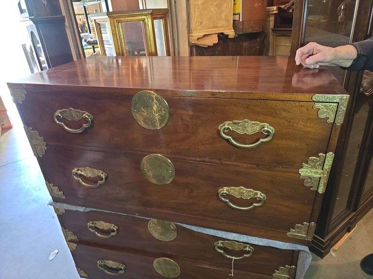HENREDON 2 DRAWER CHEST WITH BRASS HARDWARE