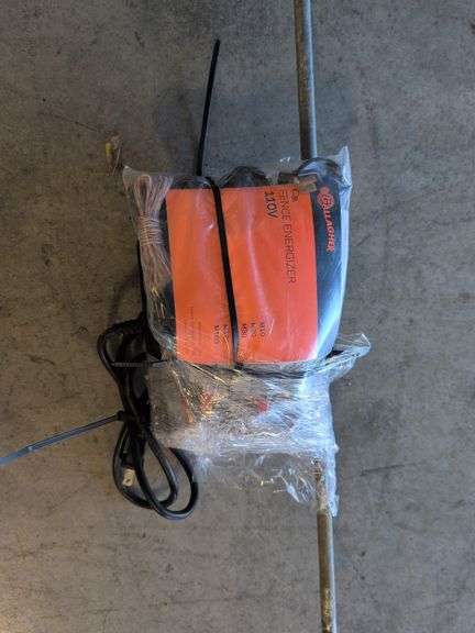 35" by 164' Gallagher fence with energizer - works