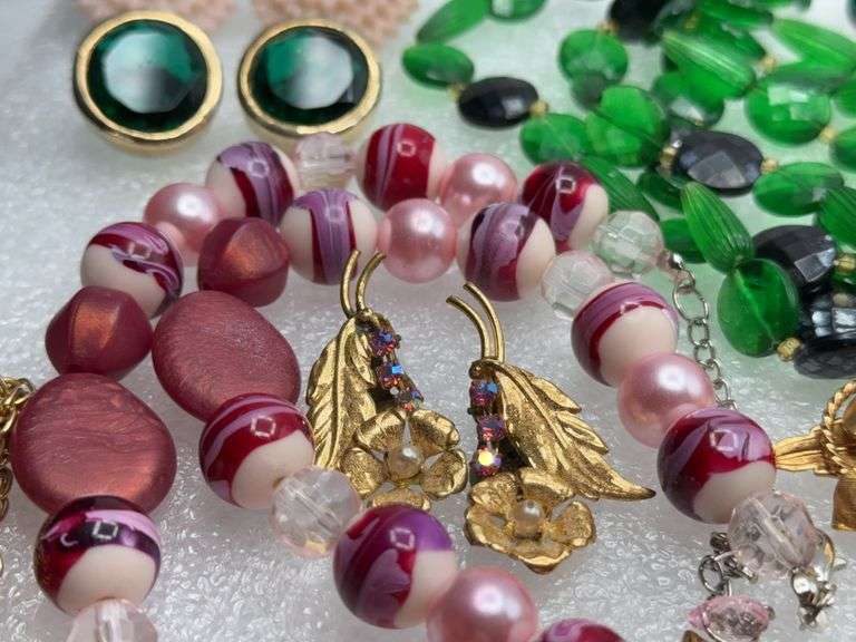 Assorted Jewelry
