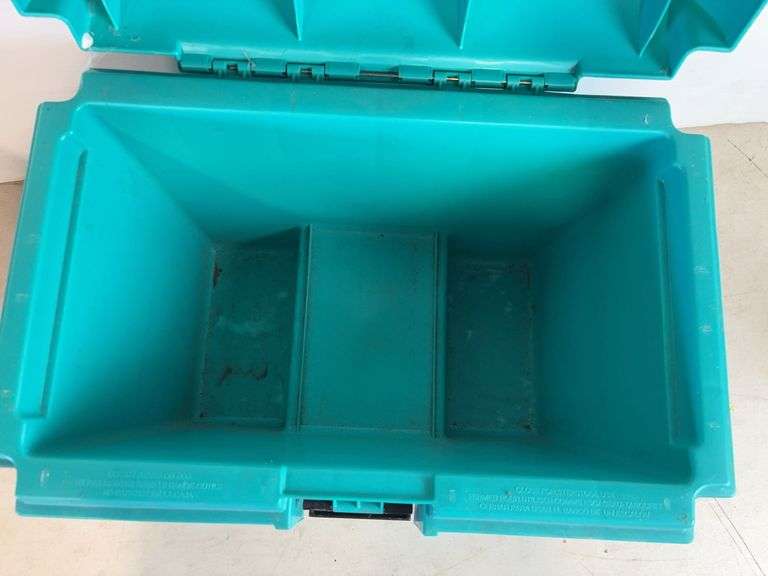 Rubbermaid step stool and LED grow light