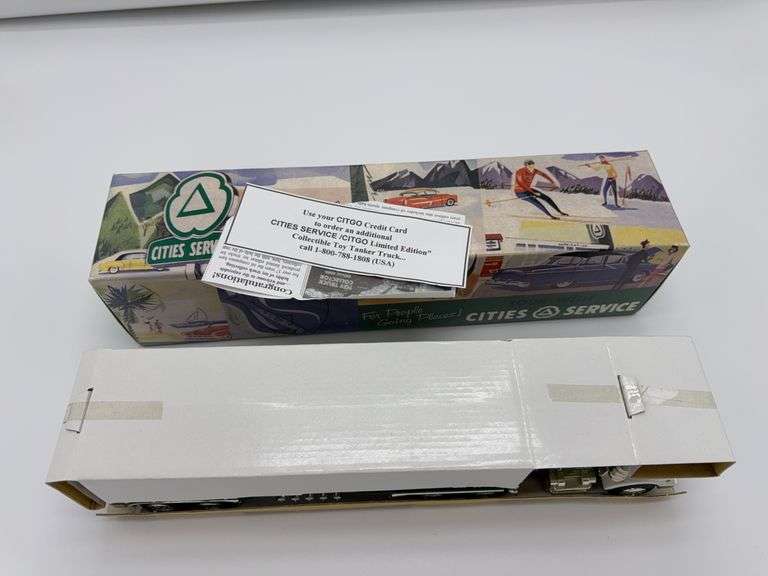 VINTAGE COLLECTABLE 1/32 TOY COIN BANK
