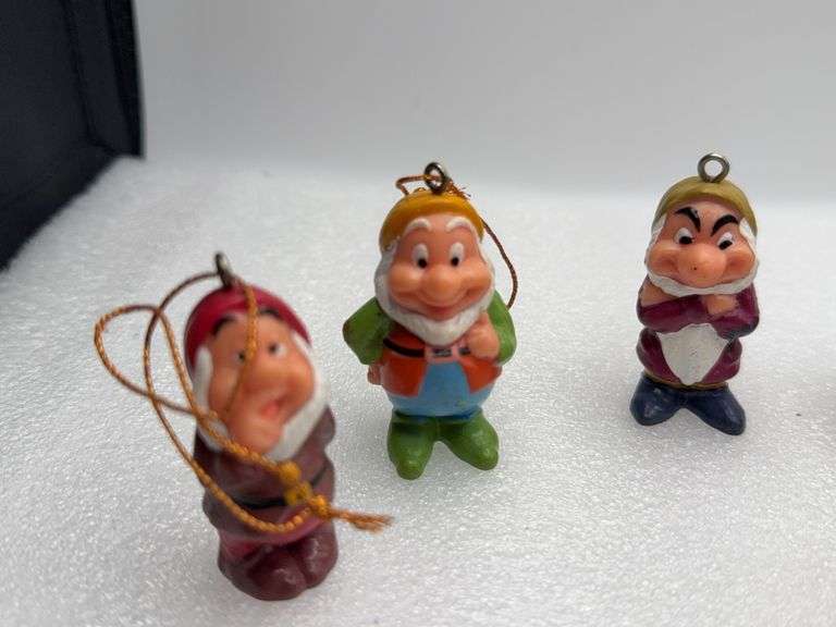 Disney Snow White & Dwarfs With Tableware