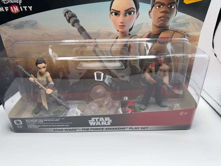 Disney Infinity 3.0 Star Wars Play Set & Playmation Marvel Avengers Super Adaptoid