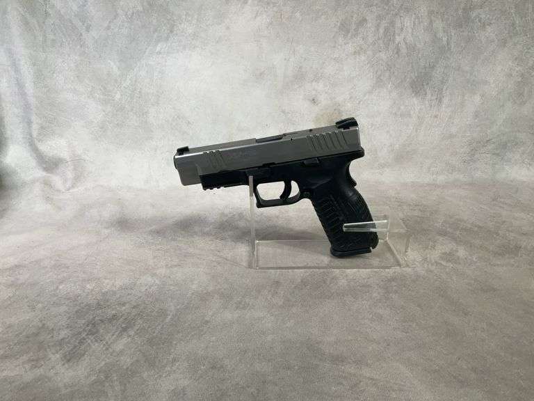 Springfield Model XDM-40 .40 cal Serial # MG140108