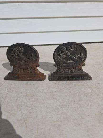 CAST IRON BRIDGE SCENE VINTAGE BOOKENDS