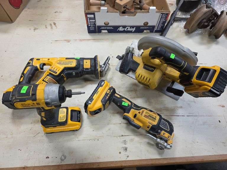 Dewalt Tool Set 20vmax Lithium Batteries
