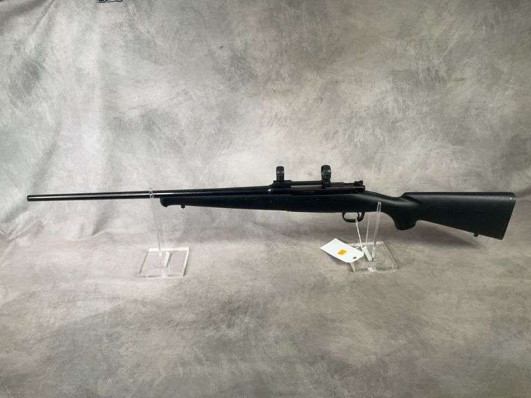 Winchester Model 70 Featherweight 30-06 SPRG Serial # G1898596