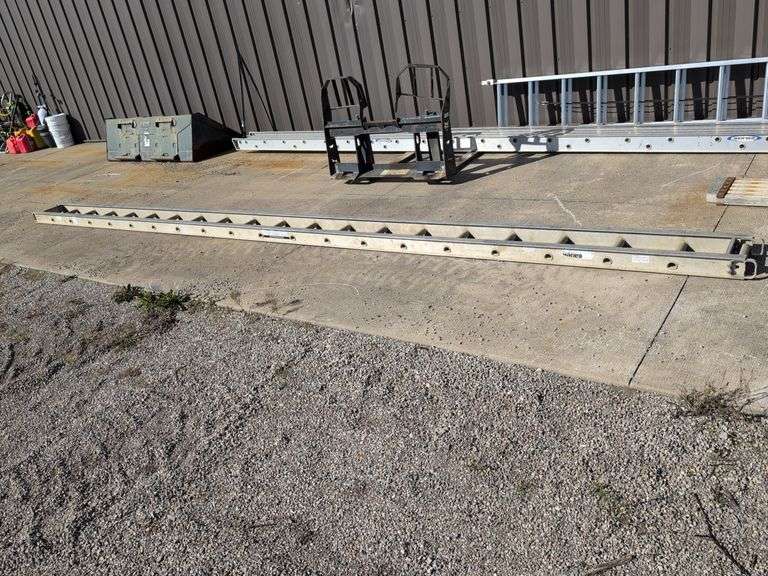 20' Bauer industrial ladder