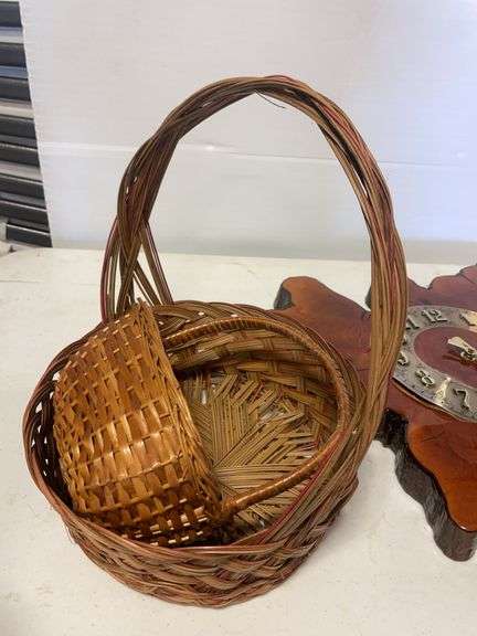 Decorative clock, baskets, and wooden pieces