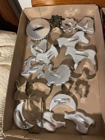 (3) flats of antique cookie cutters