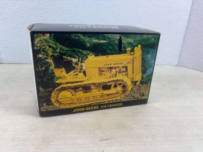 John Deere 430 Crawler 1/16 Scale