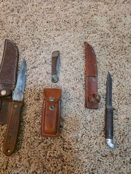 Knives w/Sheaths
