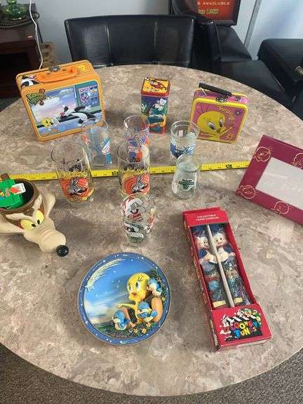 Large Lot Of Vintage Looney Tunes