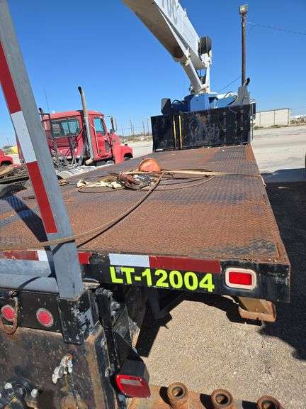 2012 Peterbilt PB348 Showing 3,909 mi, 2,728 hrs- runs