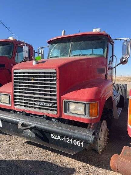 2012 Mack CHU613 Showing 51,851 mi, 13,326 hrs- runs
