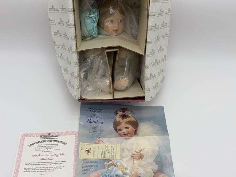 Ashton Drake Galleries Doll (Luck At the End of the Rainbow) With COA