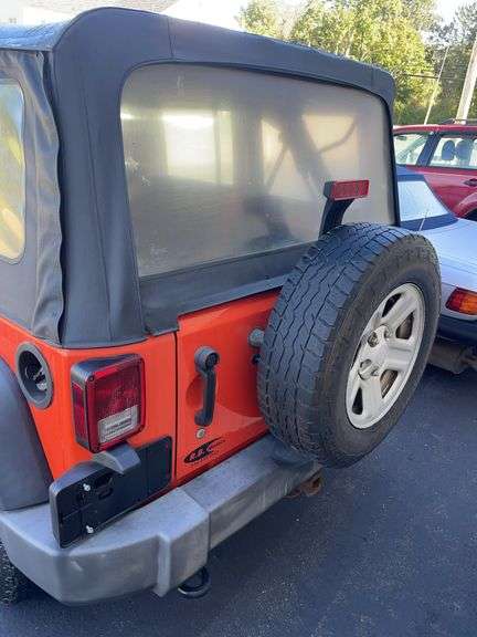 2015 Orange 4D Jeep Wrangler