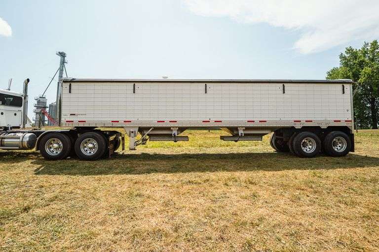 2022 TIMPTE SUPER HOPPER GRAIN TRAILER