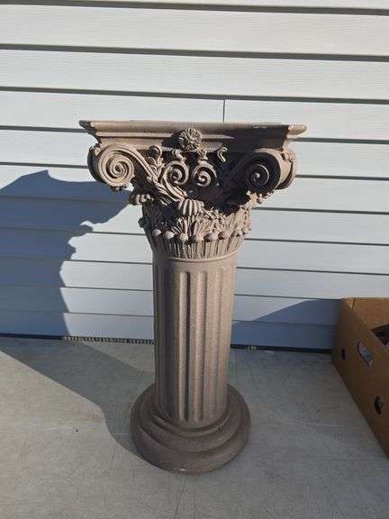 PILLAR PLANT STAND 29" TALL