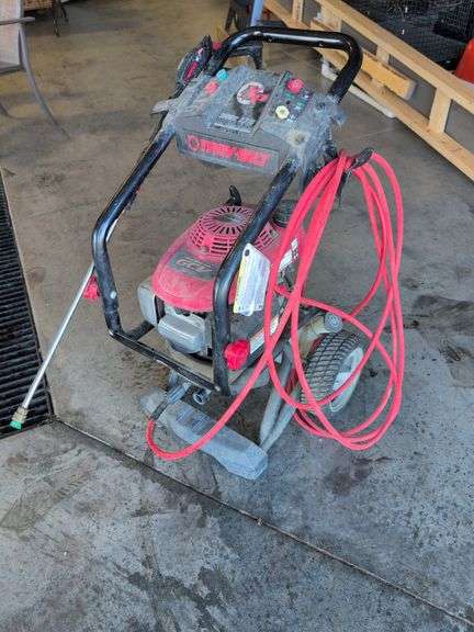 Troy-Bilt 3000 PSI gas powered pressure washer - works