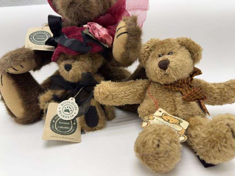 3 Sweet Boyds Bears