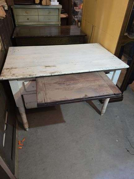 ANTIQUE POSSUM BELLY BAKING TABLE