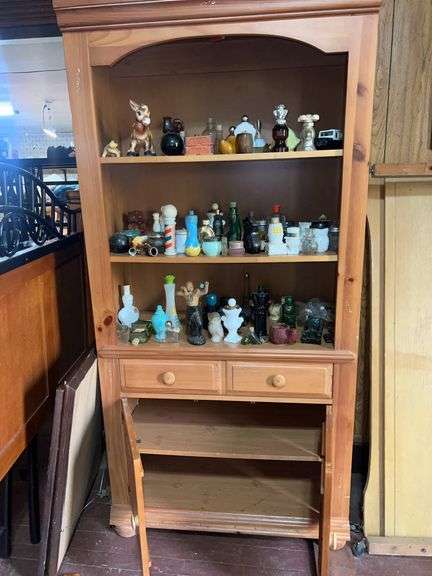 Broyhill Pine Bookshelf